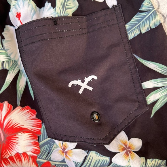 HVIII Brand Goods Men's Tropical Floral Aloha AF Board Shorts Not Dead Yet Large - Picture 4 of 6